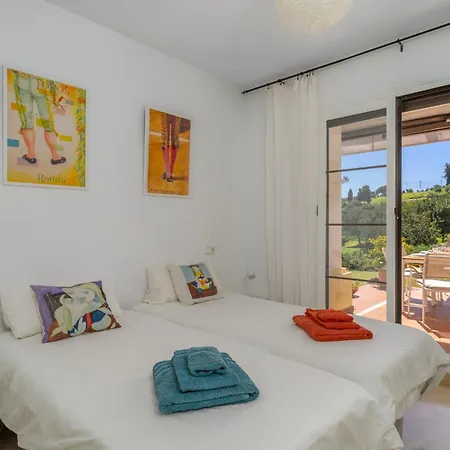Arqueros Golf Views By Lica Homes
